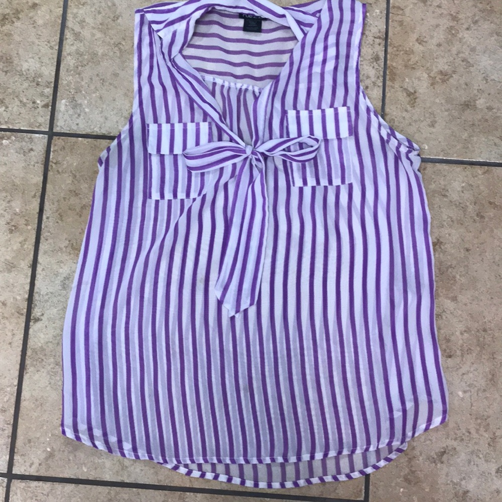 Sleeveless top